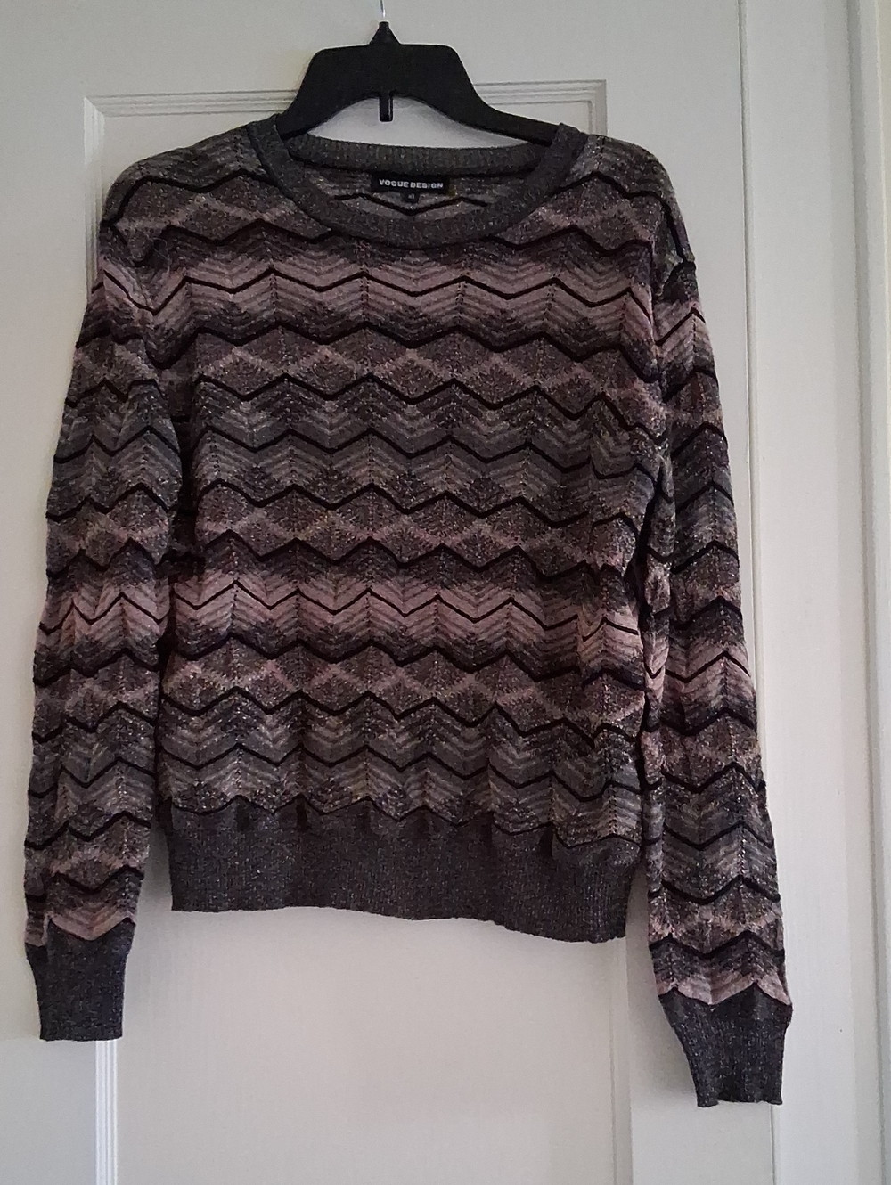 Chevron Crewneck Sweater in Gray and Pink